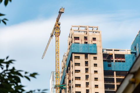 建設(shè)工程勞務(wù)分包糾紛案由解析——聚焦建筑勞務(wù)分包中的法律風(fēng)險與爭議焦點